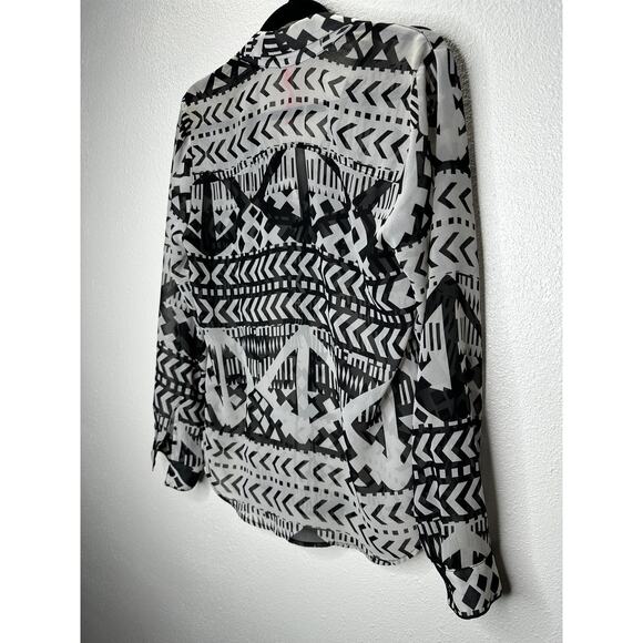Eight Sixy Black & Gray Aztec Print Sheer Button Long Sleeve Blouse S - Picture 9 of 10